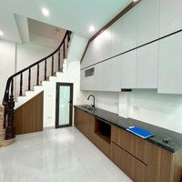 Bán Gấp Nhà Đống Đa 40 M2 X 5 Tầng Giá Cực Hợp Lý Chính Chủ Nhờ Riêng