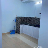 Chỉ Nhỉnh 50 Triệu/M2 Bán Nhà C4 Sổ Riêng Vuông Mặt Tiền Rộng 5.5M Ngay Chợ Thủ Đức