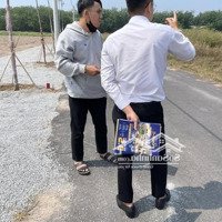 Đát Bán Lỗ , Tại Trung Tâm Thành Phó Bến Cát