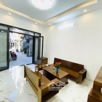 Cần Bán Gấp Nhà Siêu Đẹp Giảm Sâu 1.1 Tỷ! Chỉ 8.9 Tỷ (Giảm Từ 10 Tỷ) Diện Tích: 42M², Mặt Tiền 4.2
