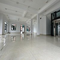 Cho Thuê Nhà Mặt Phố Khu Vực Láng Hạ Diện Tích Sàn 400M2 Mặt Tiền 5M Giá Thuê Rẻ Nhất Phố