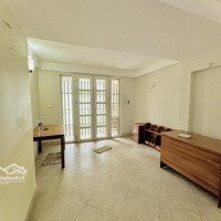 Nguyễn Thái Học, Oto 5 Tạ Đỗ Cửa, 20M Ra Phố, Hiếm Nhà Bán