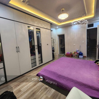 Mặt Phố - Ô Tô Ngủ Trong Nhà - Kinh Doanh Sầm Uất