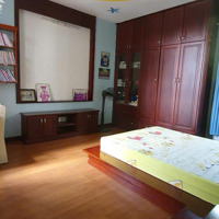 Cho Thuê Nhà Khu Biệt Thự Bình Quới, P28, Bình Thạnh, 10X20M, 4 Phòng Ngủ 2 Vệ Sinh Đủ Nội Thất, 35 Triệu
