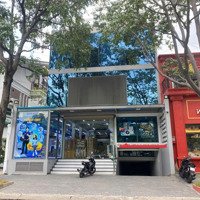 Cần Bánmặt Tiềnquốc Lộ 13 Tp. Thủ Đức.diện Tích= 12X50M= 3T. Hđt = 130 Tr/Th. Được Xây Mới 7T. Giá Bán 42 Tỷ Tl.