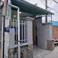 Cho Thuê Nhà Nguyên Căn, P. Trường Thọ, Thủ Đức, Hẻm Xe Hơi, Giá 8 Triệu/Tháng