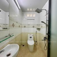Cho Thuê Phòng Ban Công Bình Thạnh Gần Đh Văn Lang