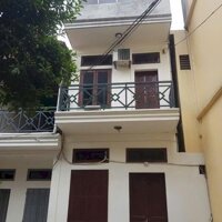 Cho thuê nhà nguyên căn ngõ Gốc Đề, 3 tầng x 40m2, 3 phòng ngủ, 7.5 Triệu/tháng