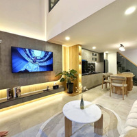 Siêu Phẩm Luxury Đường Trường Sa Phường 14 Quận 3- 2 Mặt Hẻm Xe Hơi 3 Phòng Ngủgiá Tốt 3,27 Tỷ, Tặng Nt