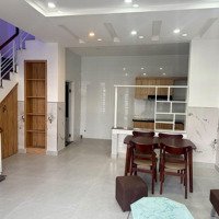 Bán Nhà 2 Tầng Kiên Cố Bề Ngang Rộng 6M Thoáng Mát