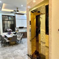 Nhà Đep Trung Tâm 65M2 Nhà Đẹp 6 Tầng Thang Máy - Oto Đỗ Cửa .