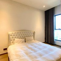 Bán Căn Hộ 2 Phòng Ngủ Giá Bán 15 Tỷ View Landmark 81 Đã Có Sổ Hồng Tại The Marq