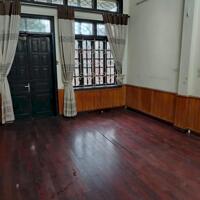 Cho thuê nhà liền kề 93 Hoàng Văn Thái làm VP, Trung tâm, KD online 4 tầng x 50m2, 4PN, 15tr