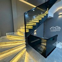 Kẹt Tiền !!!!! Bán Nhàhẽm Xe Hơiđương Sư Vạn Hạnh P.12 Q.10 Ngang 4 Dài 15 1 Trệt 2 Lầu Chỉ 15 Tỷ 5