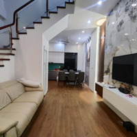 Bán Nr 9 Phòng Ngủ 5 Vệ Sinh 45M2, Mễ Trì Thượng, 8,5 Tỷ, View Đẹp