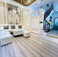 Nhà Mới Đẹp Keng Trung Tâm Đống Đa - Lô Góc Đầu Hồi - 3 Thoáng - Trước Nhà Rộng 3M
