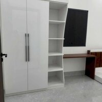 Bán nhà mới xây 3 phòng ngủ có sân đậu ô tô Khu Trường Giang