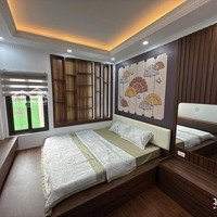 Khu Vip Cầu Giấy Nội Thất Cao Cấp Ngõ Thông Rộng Thoáng- Oto Đỗ Cửa Nở Hậu 40M 6T - 8,Xx Tỷ