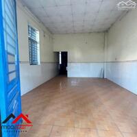 Cho thuê kho xưởng Định Hòa, Thủ Dầu Một, Bình Dương – 800m², đường xe công, có văn phòng, giá 35tr/tháng. Liên hệ: Chothuexuongmiennam.com - 0366632092