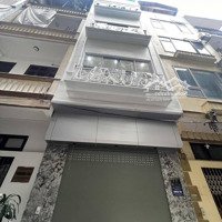 Nhà Mới Toanh - Trần Quốc Hoàn- Phân Lô - Ô Tô Tránh - Thang Máy / 40M2 -5Tầng - Mt4M / Giá Bán 17,2Tỷ