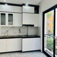 Ngõ Thông - Mặt Tiền 4,8M- Thang Máy- Funll Nội Thất - Mới Đẹp- Đội Cấn - Ba Đình.