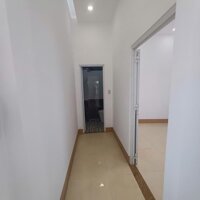 Nhà lầu 3 phòng ngủ, cách Chợ Bình Thủy 300m