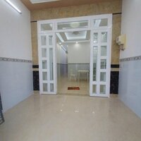 Nhà lầu 3 phòng ngủ, cách Chợ Bình Thủy 300m