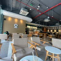 Bán Nhà Mặt Phố Trần Đại Nghĩa , 200M , 8.5M Mặt Tiền , Giá Chỉ 100 Tỷ Dòng Tiền Cao , Kinh Doanh