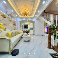Gia đình chuyển công tác cần bán gấp nhà HXH Phạm Văn Chí, P3, Q6. Giá ưu đãi 3tỷ6/căn 92.6m2. SHR