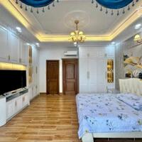 Gia đình chuyển công tác cần bán gấp nhà HXH Phạm Văn Chí, P3, Q6. Giá ưu đãi 3tỷ6/căn 92.6m2. SHR