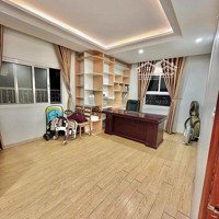 Bán Căn Góc Full Nội Thất - View Đẹp Căn Hộ Tầng Cao Thạch Bàn, 100M² 3 Phòng Ngủ 2 Vệ Sinh Tầng Cao,