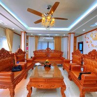Giảng Võ, Ba Đình 90M2,Mặt Tiền6M, P.lô, Vỉa Hè, Ô Tô Tránh, Nhà Đẹp, Kd, Vp Chỉ 31 Tỷ. 0988424386.