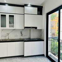 Mới Kính Koong-Thang Máy-Ngõ Thông - Mặt Tiền Rộng- Funll Nội Thất-Nhỉnh 8-Đội Cấn - Ba Đình.