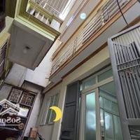 Thổ Cư Phố Đội Cấn, Gần Đường Lớn - Ba Đình Cách Ô Tô 50M Diện Tích: 32/35M2 X 4 Tầng