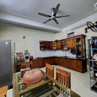 Cần bán gấp nhà dân xây Tân Phong 64m2, 4T, lô góc, ô tô  giá tốt