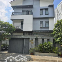 Bán Gấp Thanh Lý Biệt Thự Góc 2Mặt Tiềncó Hồ Bơi Khu Dân Cư Vip Quận 2 (10Mx20M) Giá Bán 30 Tỷ