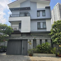 Bán Gấp Thanh Lý Biệt Thự Góc 2Mặt Tiềncó Hồ Bơi Khu Dân Cư Vip Quận 2 (10Mx20M) Giá Bán 30 Tỷ