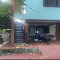 Nhà Vườn Nghỉ Dưỡng 2 Tầng Full Nội Thất, Khuôn Viên 1224M2, Ao Cá, Bể Bơi, Chỉ Việc Xách Vali Về Ở