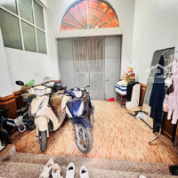 Bán Gấp Nhà - Quận Cầu Giấy - Ô Tô Ngủ Trong Nhà 68M2 - 3Tầng -Mặt Tiền5,6M - Nhỉnh 15Tỷ - Sổ Đỏ