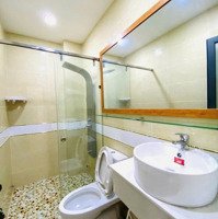Bán Nhanh Nhà Trung Tâm Quận Trong Khu Đồng Bộ 56M²-Chỉ Nhỉnh 8Ty - Tặng Full Nội Thất