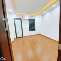 Bán Nhà Hoàng Mai,6 Phòng Ngủ.giá 5.400