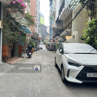 Ô Tô Ngủ Trong Nhà Cách Mạng Tháng 8, Bến Thành, Q1 - Dt: 4X22M ( 5 Tầng - Cn :76M2 ) Chỉ 37 Tỷ Tl