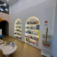SANG NHƯỢNG SPA ĐẸP LUNG LINH TẠI BÀN CỜ, QUẬN 3 - CƠ HỘI VÀNG CHO CHỦ MỚI!