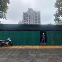 Cho Thuê Mbkd Đường Tôn Thất Thuyết, Cầu Giấy, Hn.diện Tích440M2 1 Tầng,Mặt Tiền40M Sâu 11M. Giá 200K/M2/Th