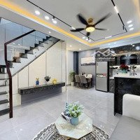 Cần Bán Căn Nhà Nằm Ngay Đường Lê Văn Duyệt, Phường 1, Bình Thạnh. Giá Bán 3,15 Tỷ, 63M2, 3 Phòng Ngủ 2Wc
