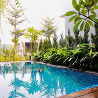 Chính Chủ Cần Bán Biệt Thự Hồ Bơi Nguyễn Văn Hưởng Q2 -Diện Tích18X24=443M2 - Nội Thất Nhập - Giá Bán 80 Tỷ