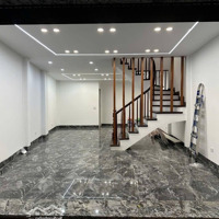 Siêu Phẩm Phố Quan Nhân -Diện Tích60M2*5T - Giá Nhỉnh 11 Tỷ - Ô Tô Đỗ Cửa - 10M Ra Hồ Điều Hoà - Kd Đỉnh