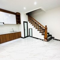 Bán Nhà Lý Sơn Thượng Thanh, 50M2 Dân Xây 5 Tầng Chỉ Hơn 5 Tỷ, Cách Phố 50M, Ô Tô Đỗ Cổng, Ở Sướng