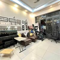 Định cư nước ngoài, bán gấp nhà 1T2L Hoàng Hoa Thám, P5, Phú Nhuận. Giá cắt lỗ 5tỷ2/căn 42m2. SHR.