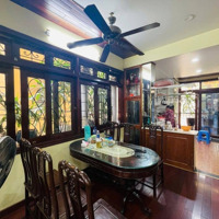 Siêu Rẻ! Phân Lô Trần Quốc Hoàn, Ô Tô Tránh, Ngõ Thông, Dân Xây Kiên Cố, Ở Ngay, Dân Trí Cao 65M*4T